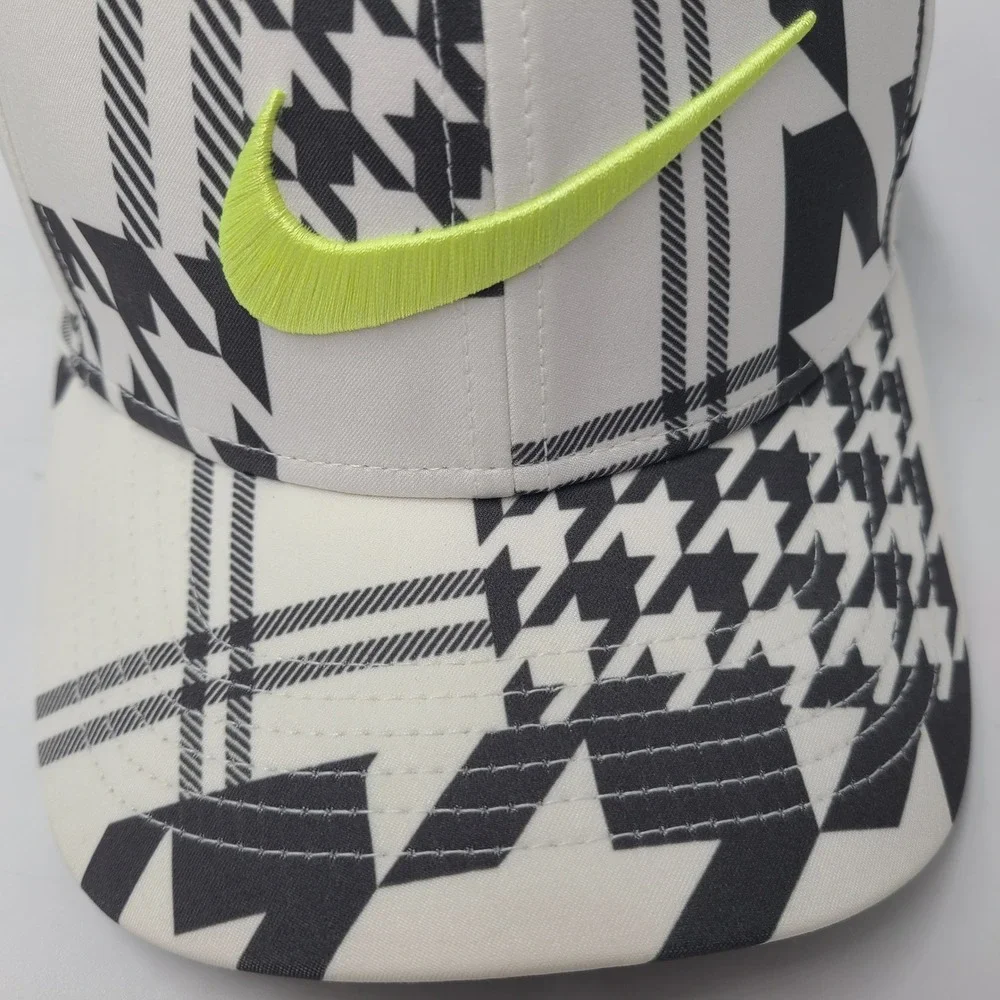 Nike hat strapback